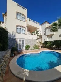 Villa de 124m² en Alicante, Spain No. 966