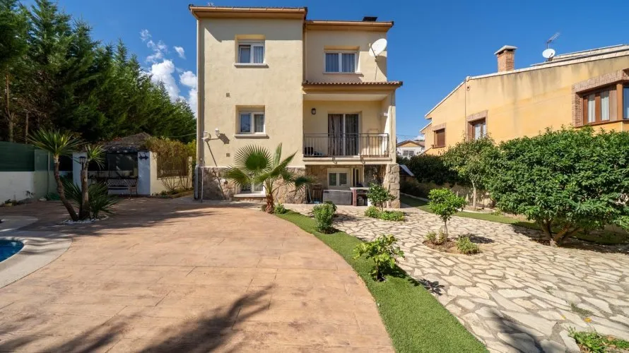 Apartamento de 5 dormitorios en San Martín de Valdeiglesias, Spain No. 1198 № 13