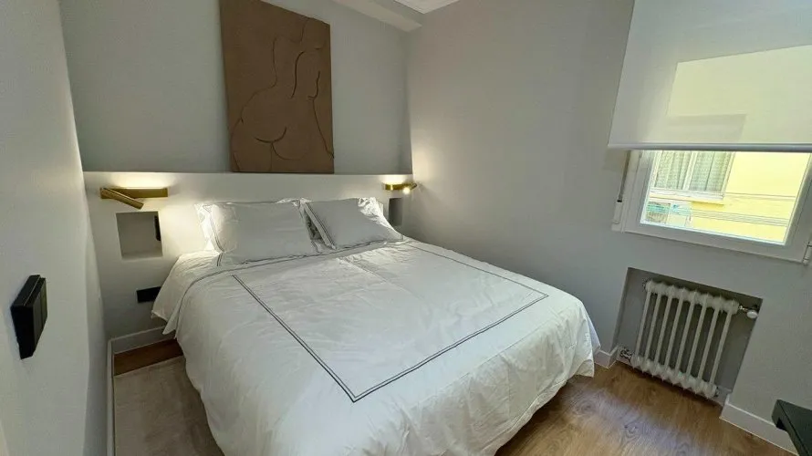 Apartamento de 2 dormitorios en Madrid, Spain No. 1033 № 6