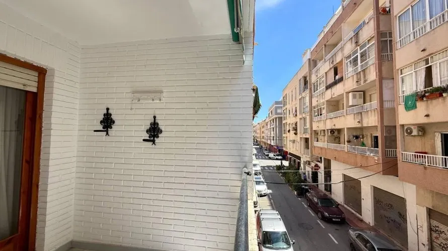 Apartamento de 2 dormitorios en Torrevieja, Spain No. 2194 № 12
