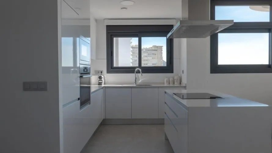 Apartamento de 3 dormitorios en Benidorm, Spain No. 1232 № 12