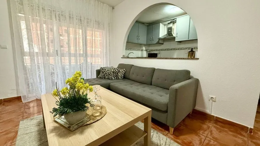 Apartamento de 2 dormitorios en Torrevieja, Spain No. 2033 № 27