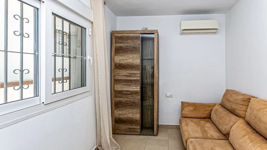 Villa de 143m² en San Fulgencio, Spain No. 1064 № 21