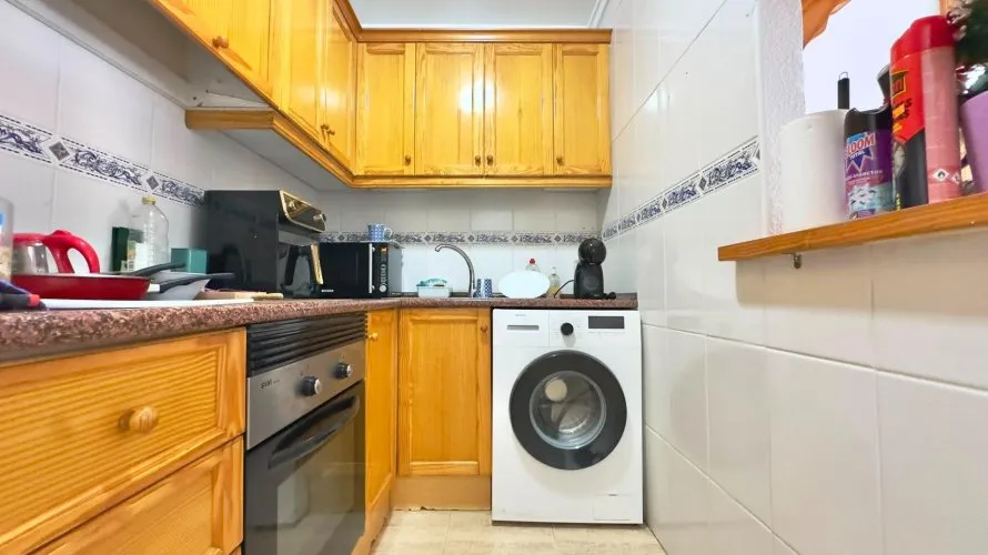 Apartamento de 1 dormitorio en Torrevieja, Spain No. 2212 № 15