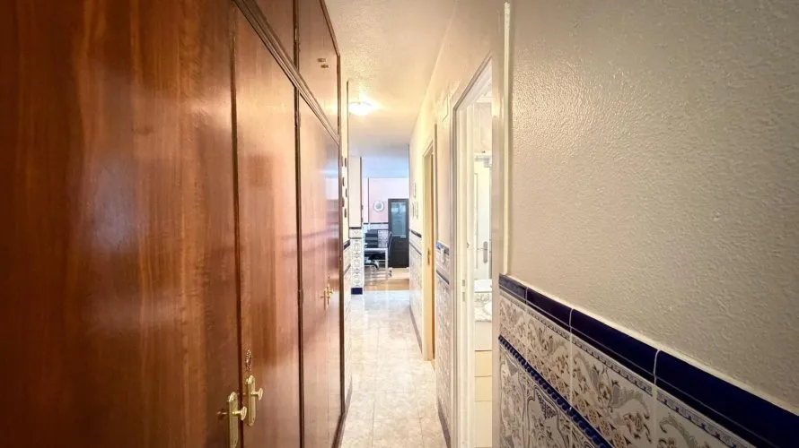 Apartamento de 1 dormitorio en Torrevieja, Spain No. 2081 № 21