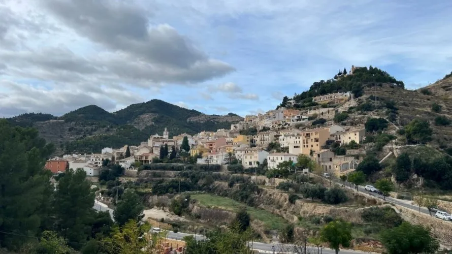 Сasa de 6 dormitorios en Sella, Spain No. 2025 № 2