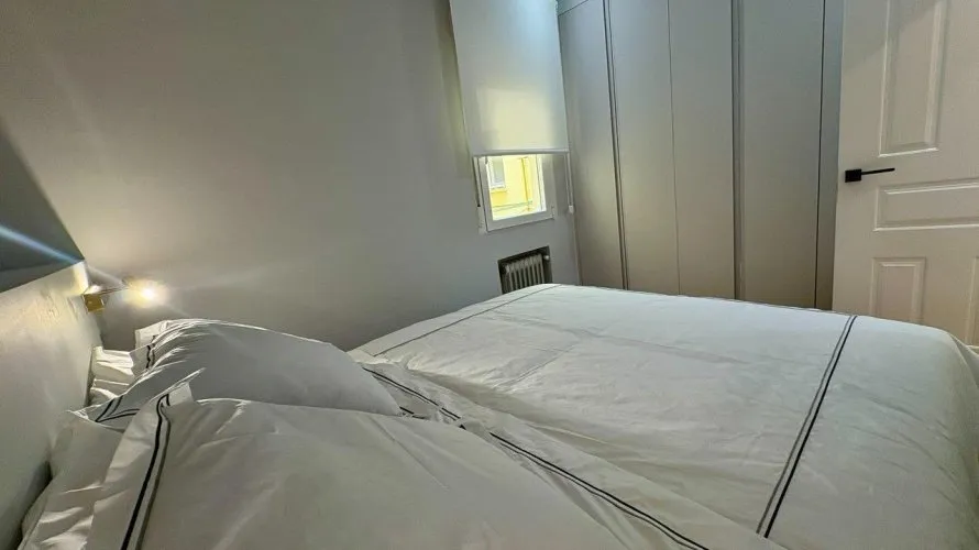 Apartamento de 2 dormitorios en Madrid, Spain No. 1033 № 8