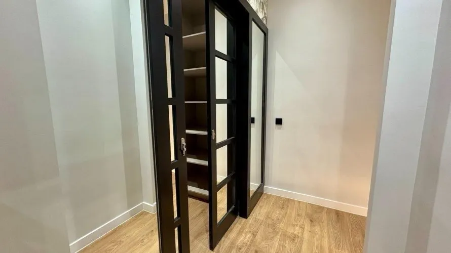 Apartamento de 2 dormitorios en Madrid, Spain No. 1033 № 18