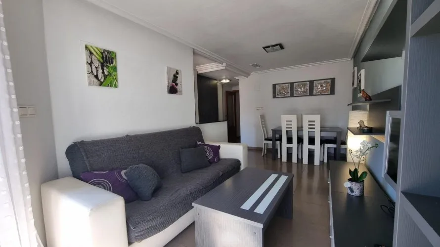 Apartamento de 2 dormitorios en Torrevieja, Spain No. 2048 № 3