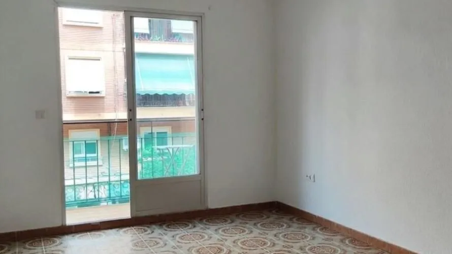 Apartamento de 2 dormitorios en Valencia, Spain No. 1355