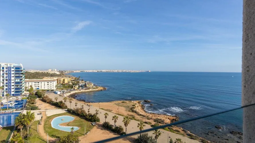 Ático de 3 dormitorios en Torrevieja, Spain No. 1020 № 28