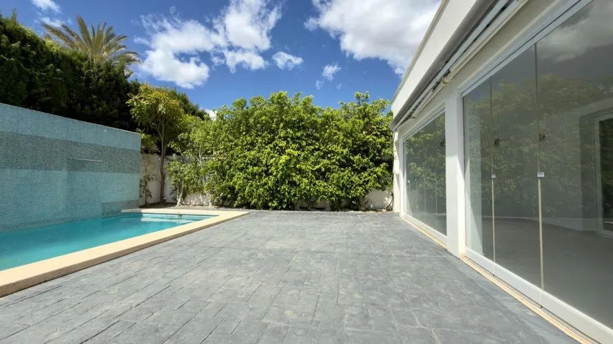 Сasa de 4 dormitorios en Albir, Spain No. 1165 № 17