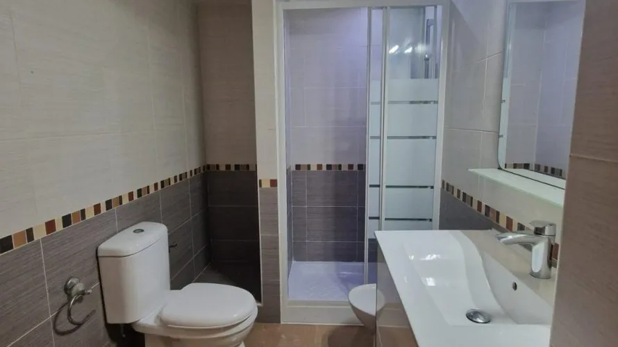 Apartamento de 2 dormitorios en Torrevieja, Spain No. 2072