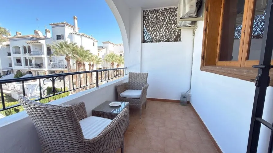 Apartamento de 2 dormitorios en Villamartin, Spain No. 2172 № 18