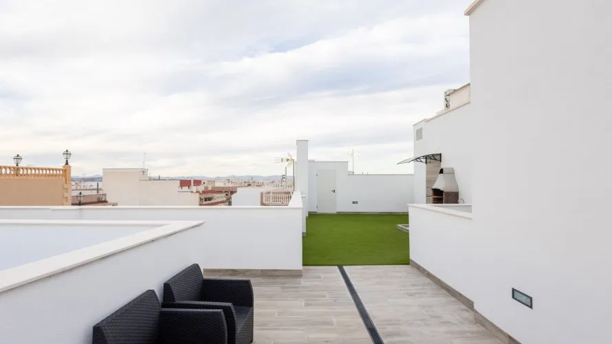 Apartamento de 80m² en Torrevieja, Spain No. 1951 № 3