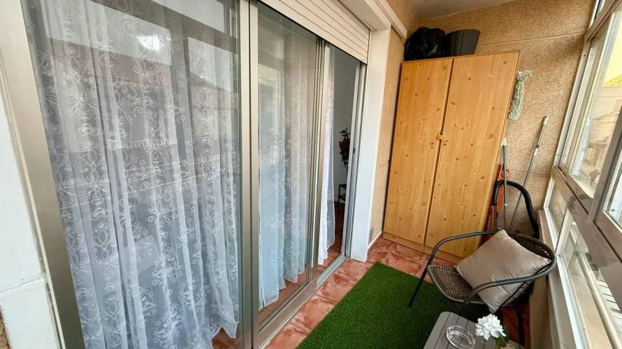 Apartamento de 2 dormitorios en Torrevieja, Spain No. 2033 № 9