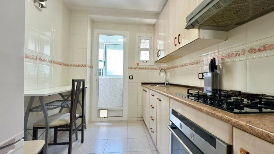 Apartamento de 1 dormitorio en La Florida, Spain No. 2057