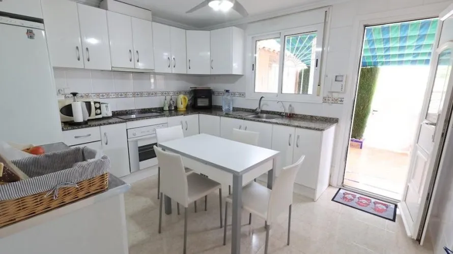 Сasa de 5 dormitorios en Ciudad Quesada, Spain No. 1402 № 12