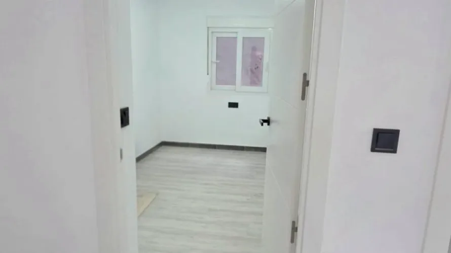Apartamento de 2 dormitorios en Mieres, Spain No. 2189 № 15