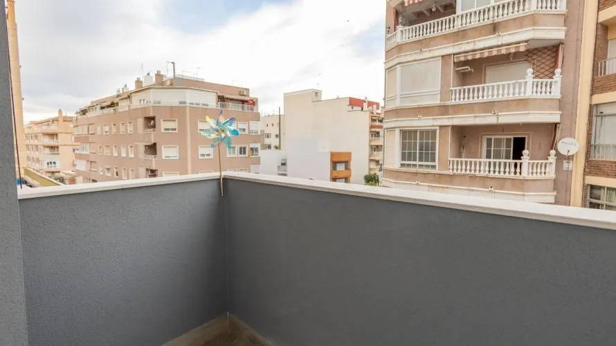 Apartamento de 80m² en Torrevieja, Spain No. 1951 № 4