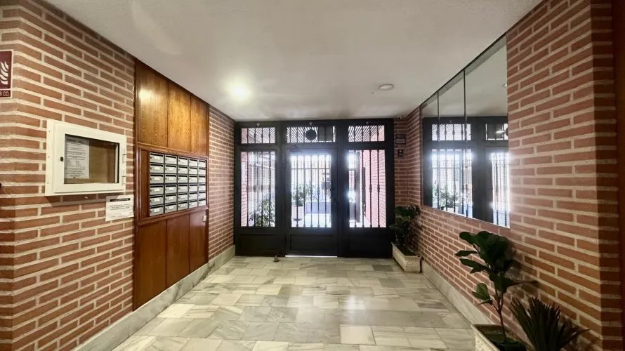 Apartamento de 51m² en Torrevieja, Spain No. 2184 № 2