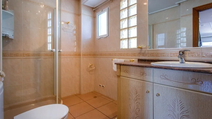 Villa de 180m² en Torrevieja, Spain No. 1950 № 12