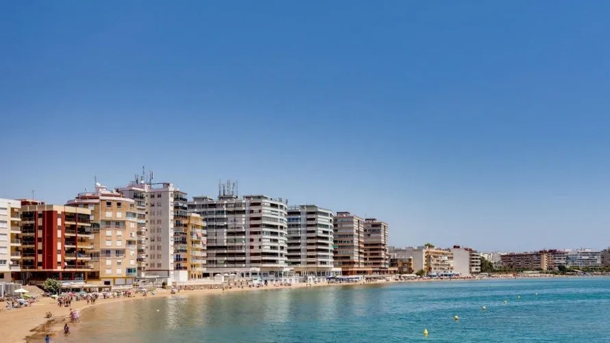 Apartamento de 30m² en Torrevieja, Spain No. 2252 № 1