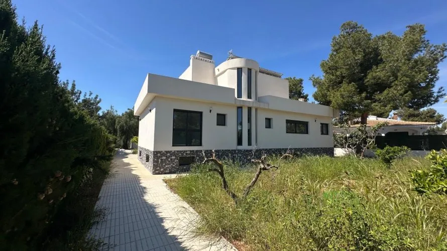 Villa de 5 dormitorios en San Vicente del Raspeig, Spain No. 1106 № 27