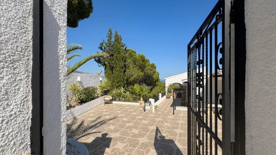 Villa de 3 dormitorios en La Nucia, Spain No. 1185 № 24