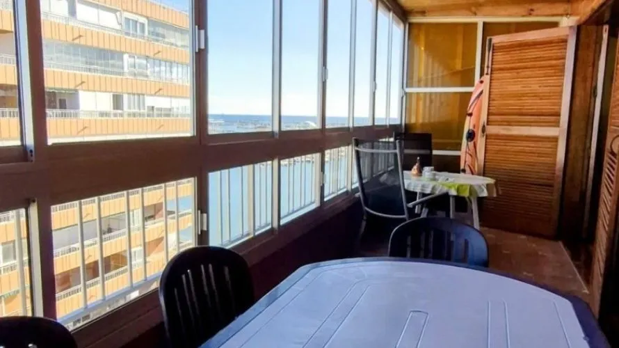 Apartamento de 2 dormitorios en Torrevieja, Spain No. 1399 № 2