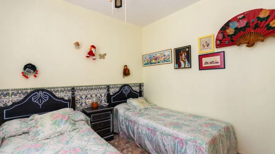 Villa de 158m² en Cabo Roig, Spain No. 1166 № 4