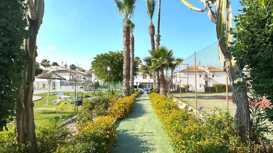 Apartamento de 1 dormitorio en Torrevieja, Spain No. 2246 № 19