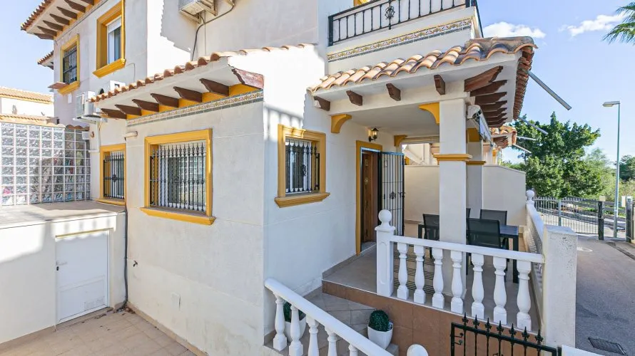 Apartamento de 74m² en Playa Flamenca II, Spain No. 1083