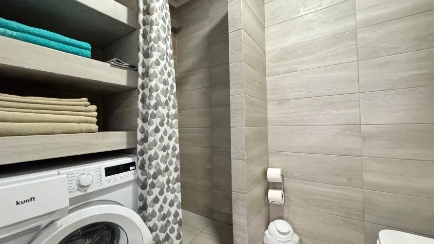 Apartamento de 2 dormitorios en Torrevieja, Spain No. 2058 № 6