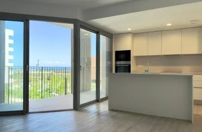 Apartamento de 3 dormitorios en Alicante, Spain No. 1129