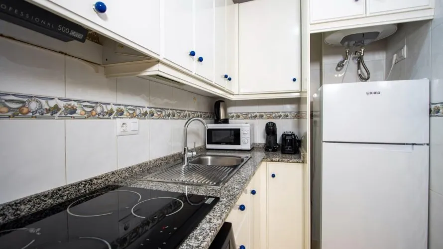 Apartamento de 1 dormitorio en Torrevieja, Spain No. 2251 № 3