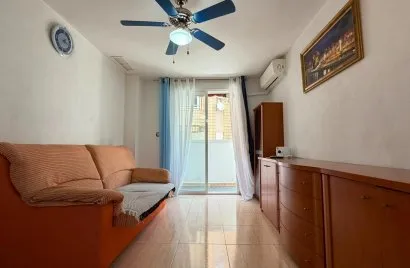 Apartamento de 2 dormitorios en Torrevieja, Spain No. 2222