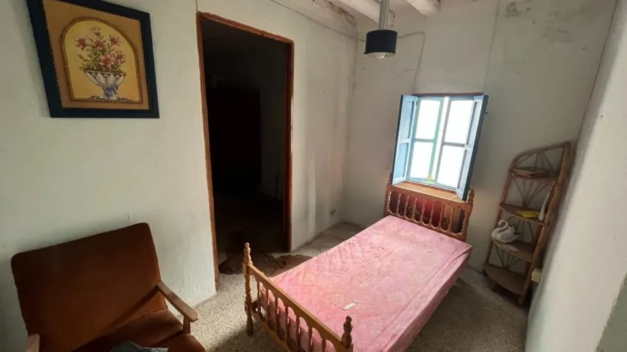 Сasa de 6 dormitorios en Sella, Spain No. 2025 № 9