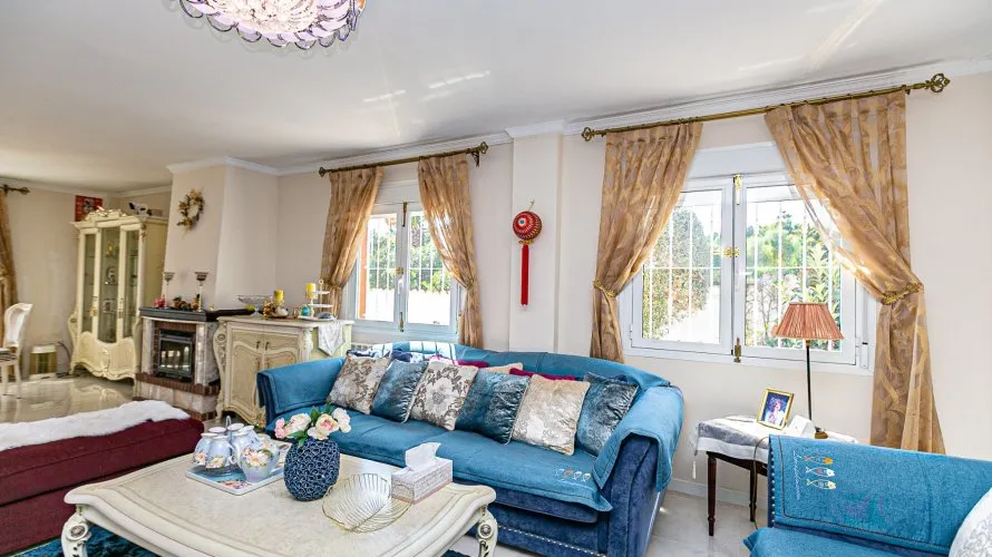 Villa de 185m² en Castilblanco de los Arroyos, Spain No. 1187 № 13