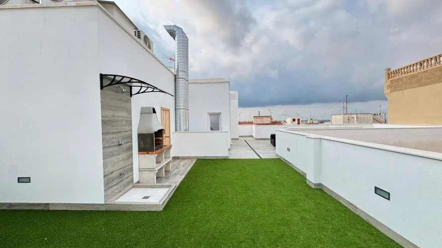 Apartamento de 1 dormitorio en Torrevieja, Spain No. 2244 № 7