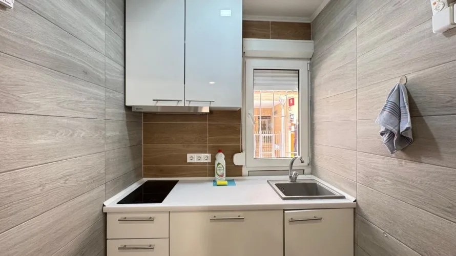 Apartamento de 2 dormitorios en Torrevieja, Spain No. 2058 № 17