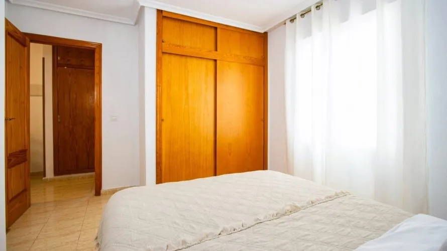 Apartamento de 1 dormitorio en Torrevieja, Spain No. 2251 № 11