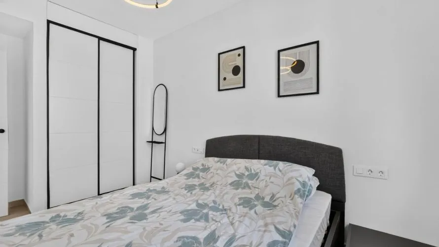 Villa de 178m² en Guardamar del Segura, Spain No. 2322 № 7