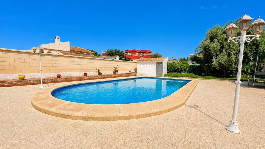 Villa de 200m² en Torrevieja, Spain No. 2394 № 8
