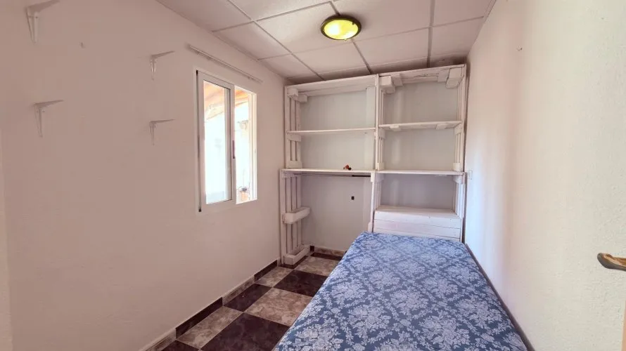 Apartamento de 2 dormitorios en Alicante, Spain No. 2435 № 10