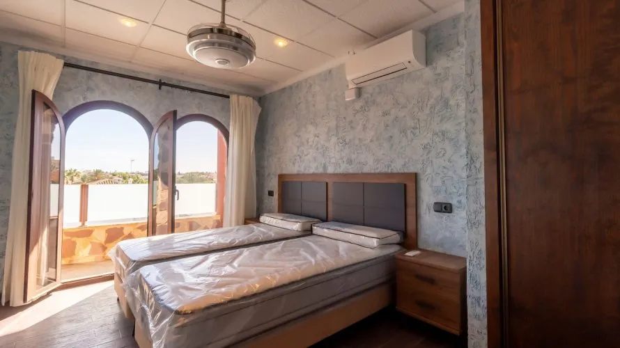 Villa de 624m² en La Zenia, Spain No. 2321 № 12