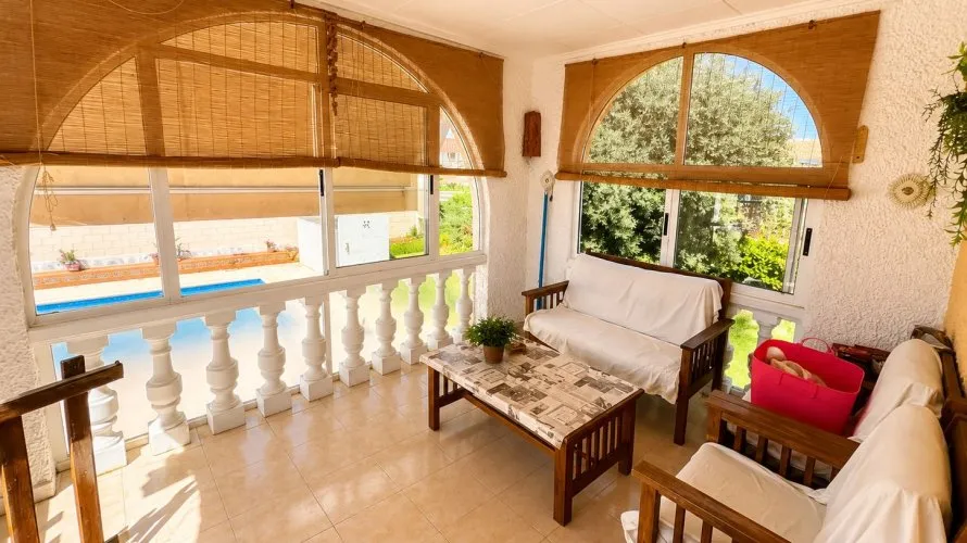Villa de 200m² en Torrevieja, Spain No. 2394 № 26