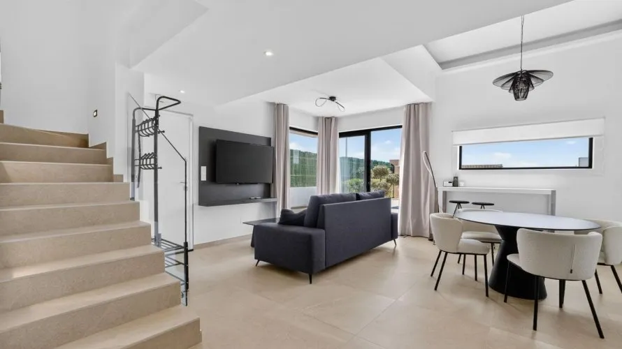 Villa de 178m² en Guardamar del Segura, Spain No. 2322 № 17