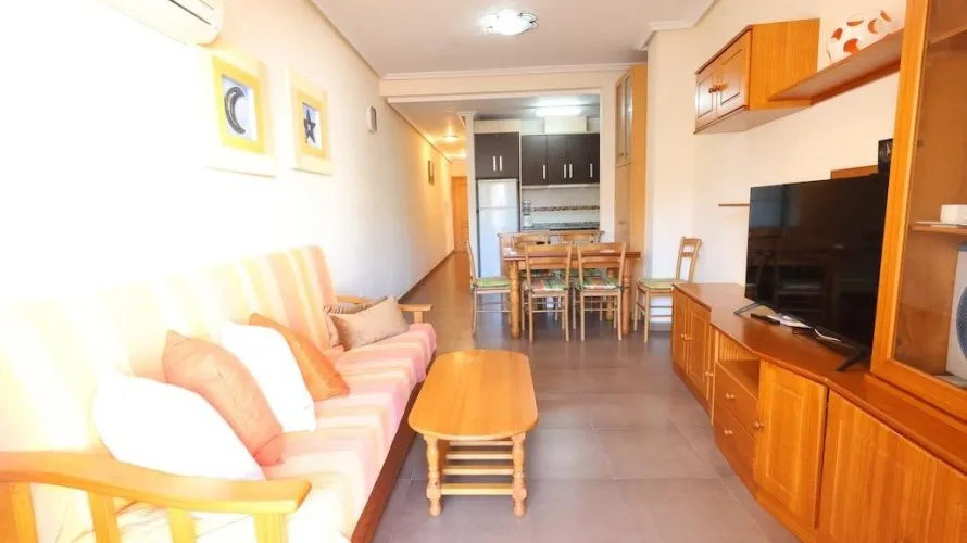 Apartamento de 1 dormitorio en Torrevieja, Spain No. 2410 № 6