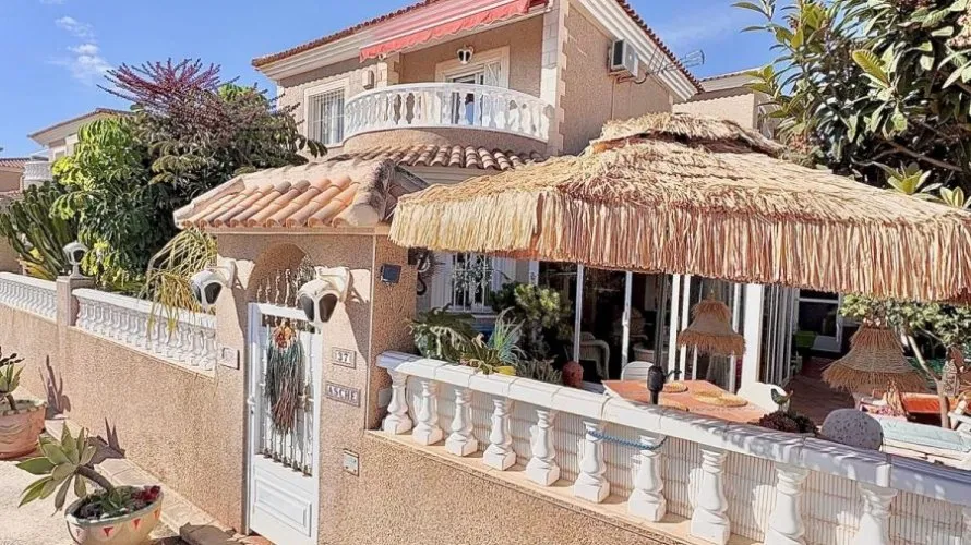 Villa de 2 dormitorios en Torrevieja, Spain No. 2459 № 24